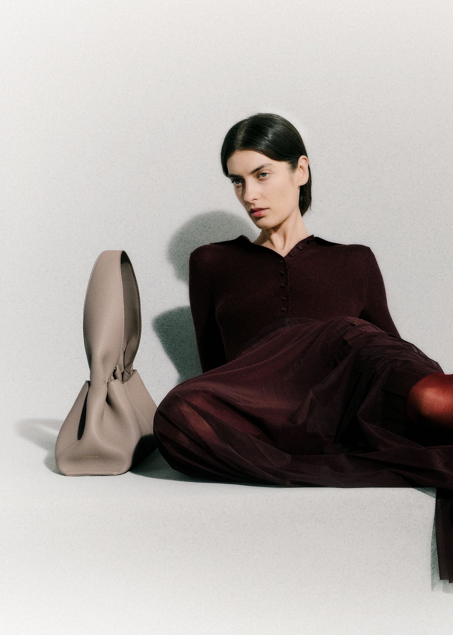 Numéro Neuf East West - Textured Taupe