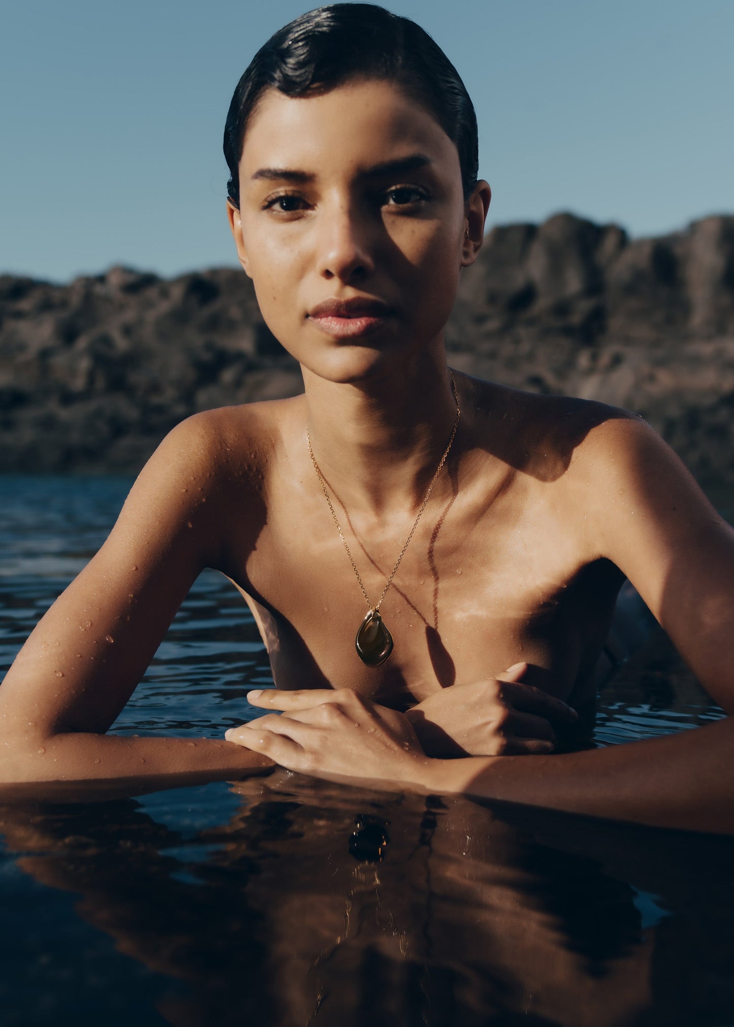 Naé Pendant - Smoked glass