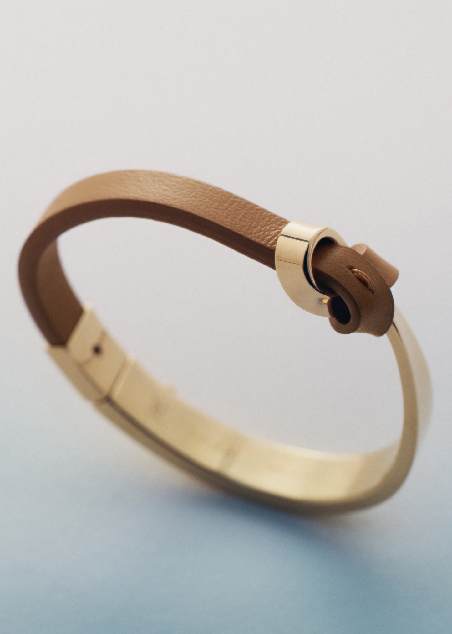 Ormé Bangle - Gold Gilded with Camel Leather