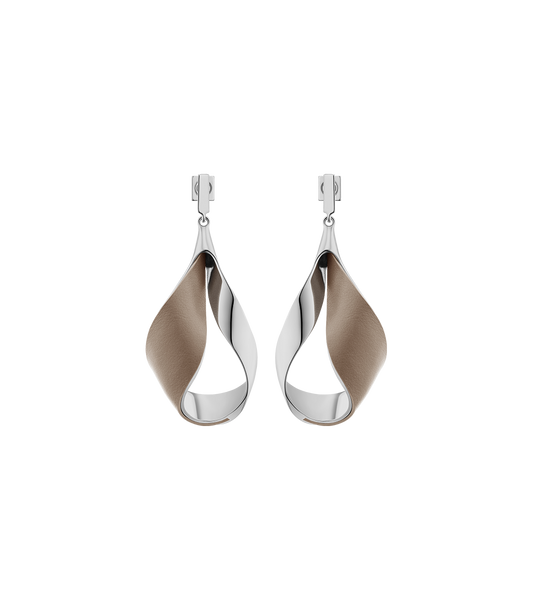 Ormé Pendant Earrings - Silver in rhodium with Taupe Leather